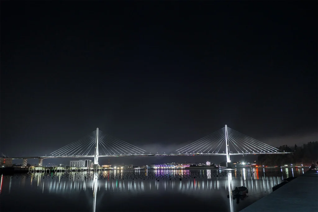 気仙沼湾横断橋ライトアップ