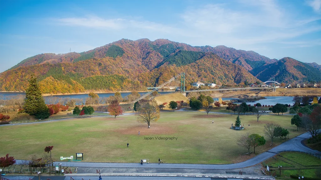 神奈川県 宮ヶ瀬湖畔園地 秋の風景