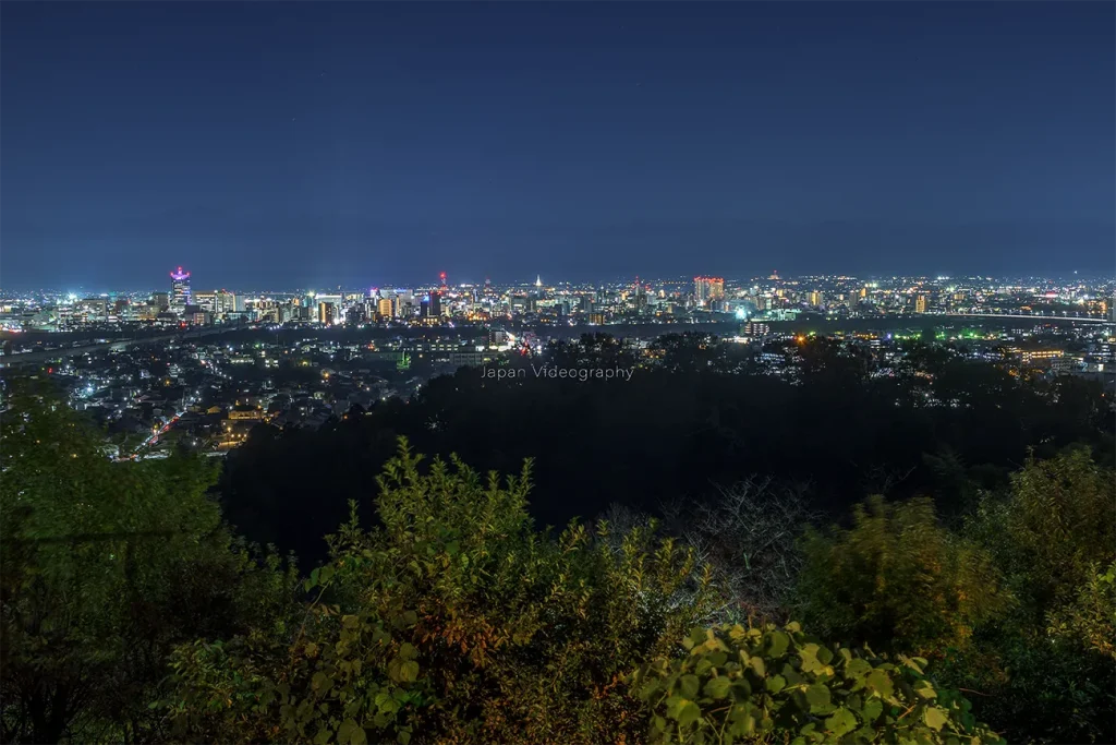 富山県富山市 呉羽山展望台から眺める富山市内の夜景