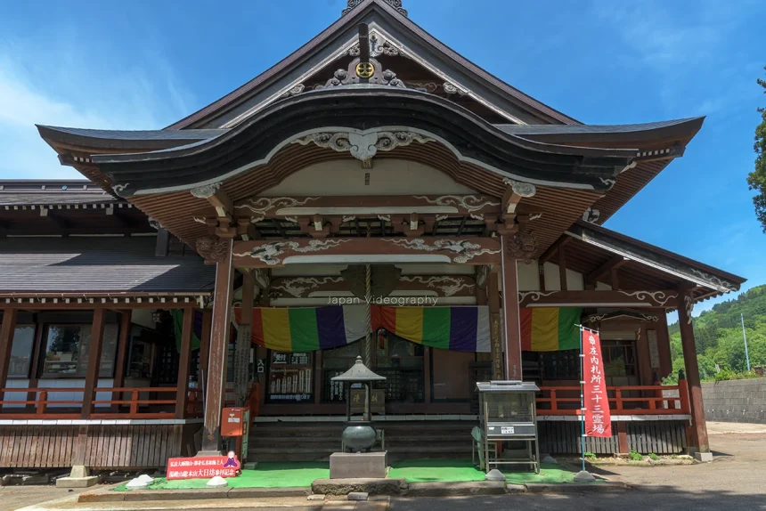 湯殿山総本寺 瀧水寺大日坊の本殿